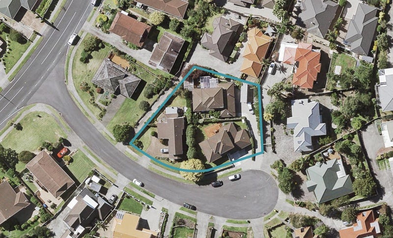 6 Eske Place, Highland Park, Auckland - Carousel 1