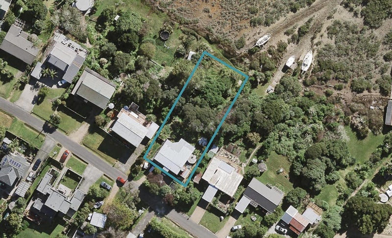 23 Shelly Beach Road, Surfdale, Waiheke Island - Carousel 1