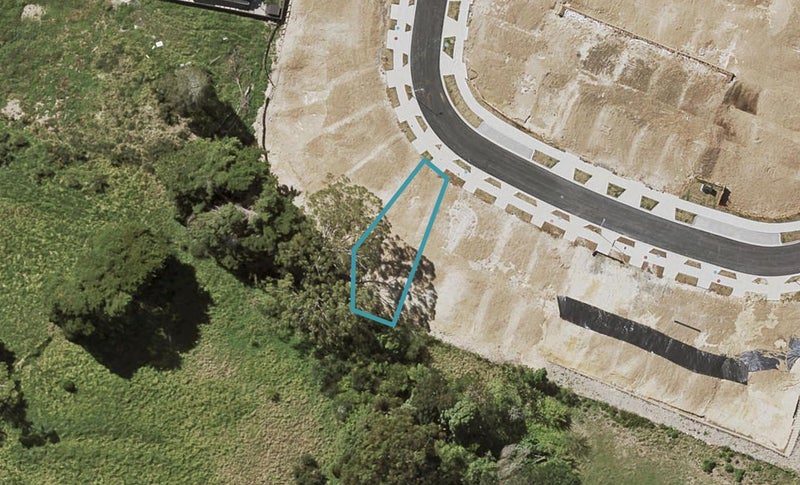 102 Joseph Street, Flat Bush, Auckland - Carousel 1