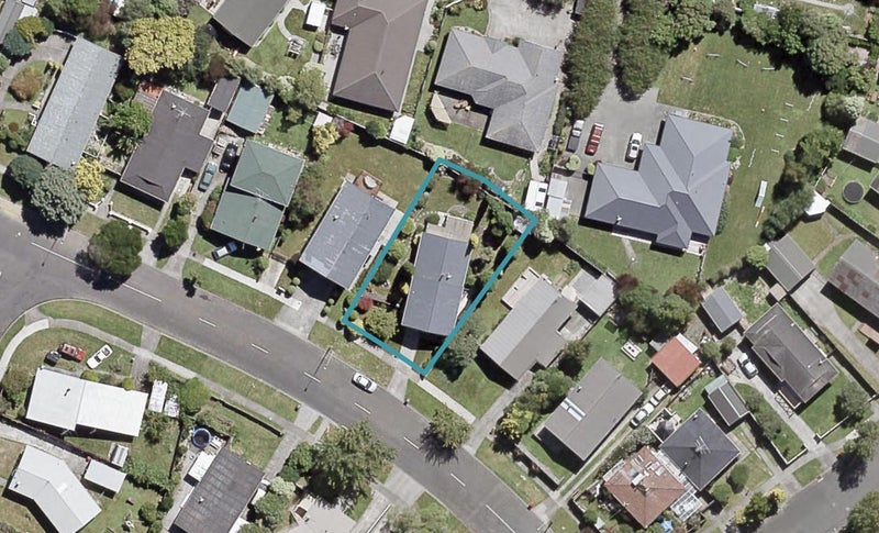 116 California Drive, Totara Park, Upper Hutt - Carousel 1