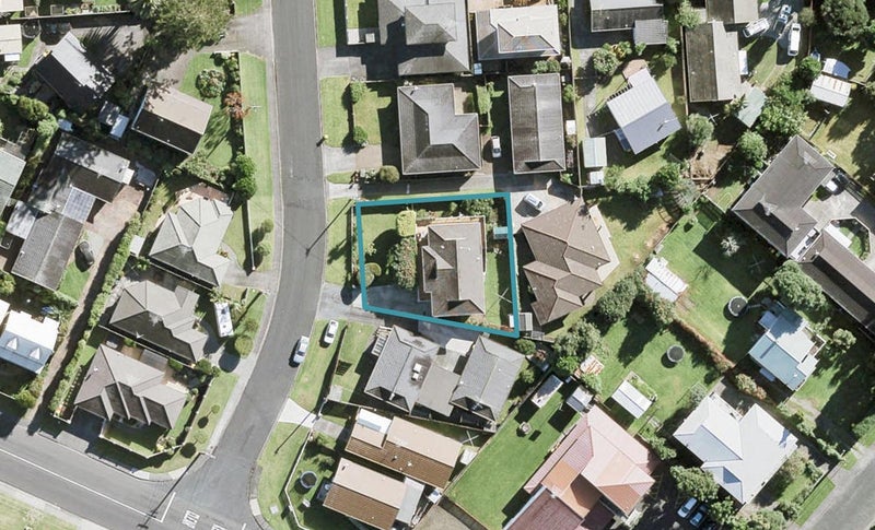 3 Milton Road, Orewa - Carousel 1