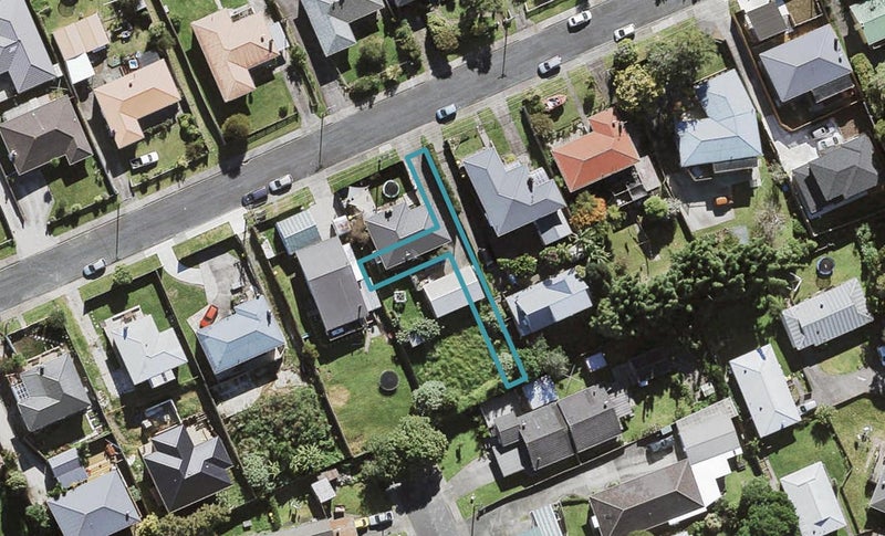 3/18 Sylvan Crescent, Te Atatū South, Auckland - Carousel 1