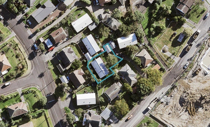 2/57 Waterbank Crescent, Waterview, Auckland - Carousel 1