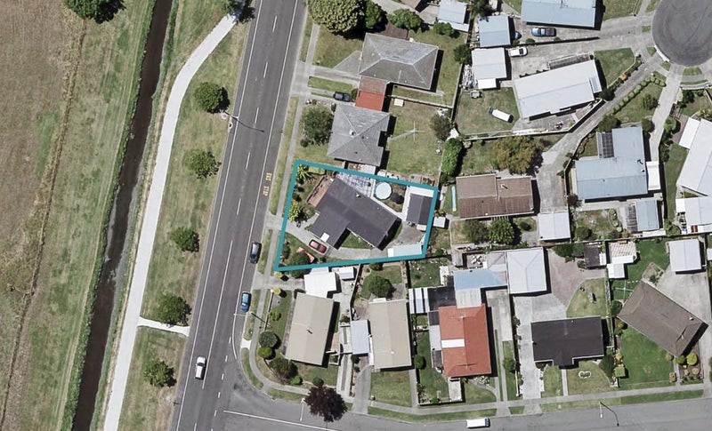 337 Westminster Avenue, Tamatea, Napier - Carousel 1