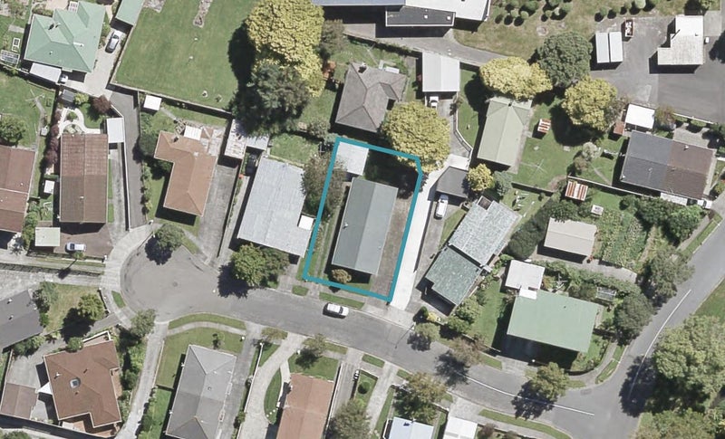 18 Heather Grove, Fairfield, Lower Hutt - Carousel 1
