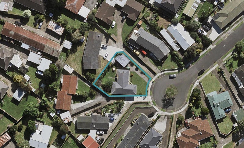 9 Carolyn Street, Manukau, Auckland - Carousel 1