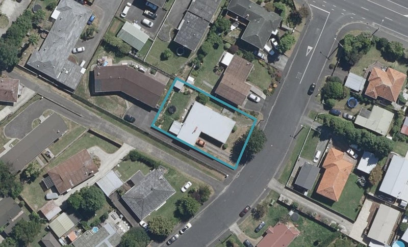 6 Dalgliesh Avenue, Forest Lake, Hamilton - Carousel 1