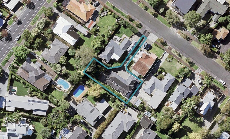 1A Roxy Terrace, Glendowie, Auckland - Carousel 1