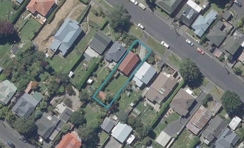 15 Kinsman Street, Kaikorai, Dunedin - Carousel 1