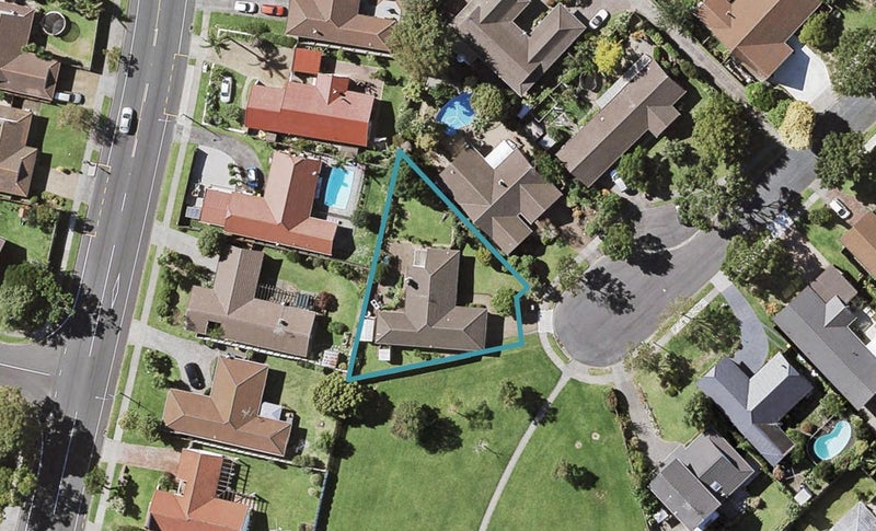31 Raddock Place, Farm Cove, Auckland - Carousel 1