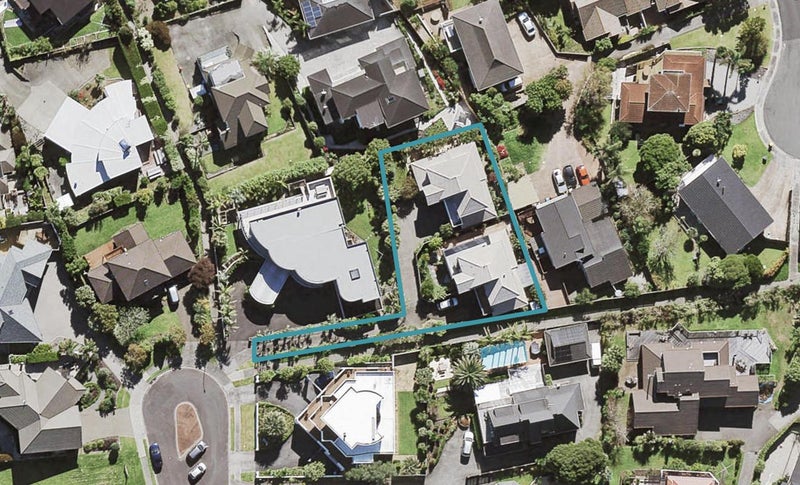 2/23 Marco Polo Avenue, Lynfield, Auckland - Carousel 1
