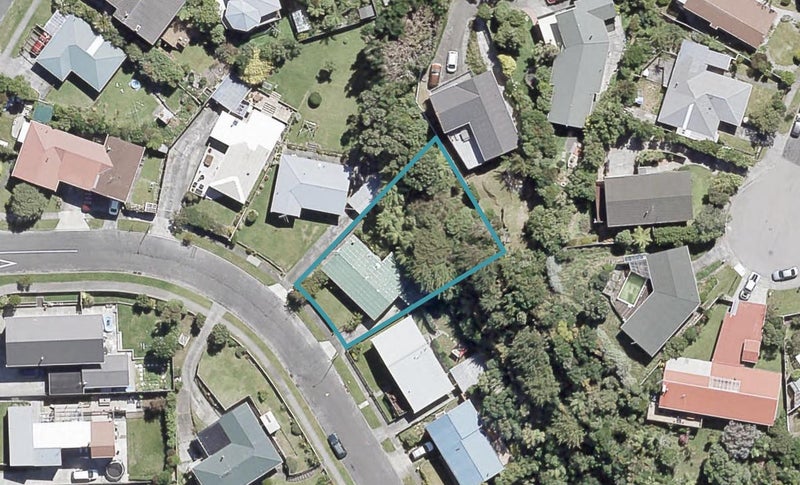 4 Laburnum Grove, Maungaraki, Lower Hutt - Carousel 1