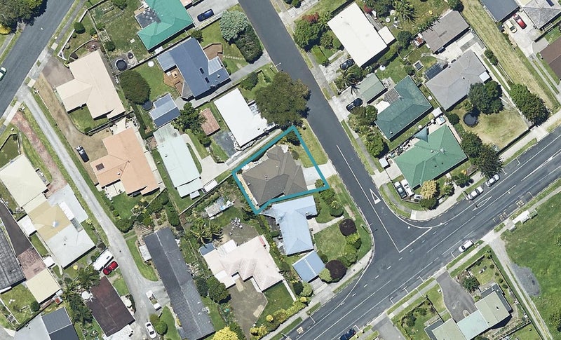 2B Sunset Crescent, Maungatapu, Tauranga - Carousel 1