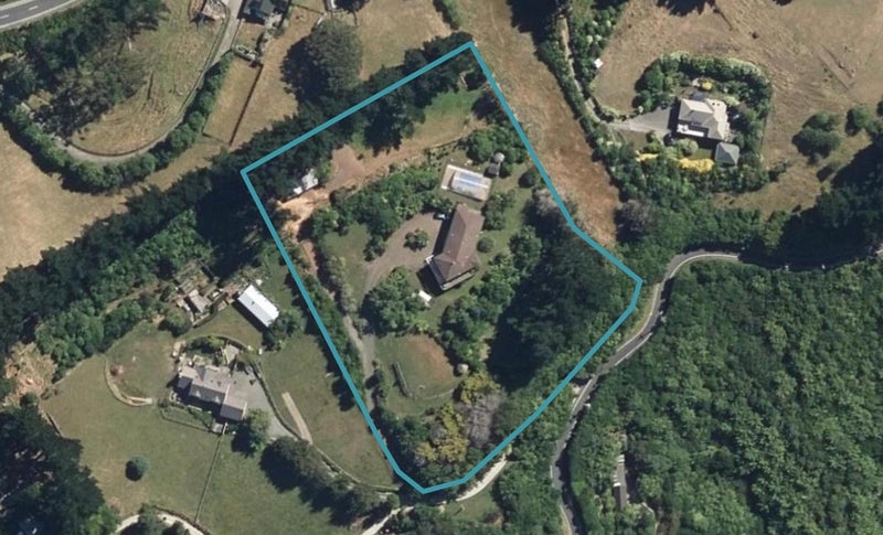 219 Normandale Road, Normandale, Lower Hutt - Carousel 1