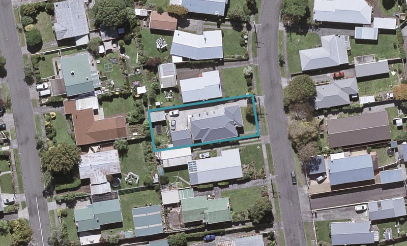 14 Manu Crescent, Upper Vogeltown, New Plymouth - Carousel 1