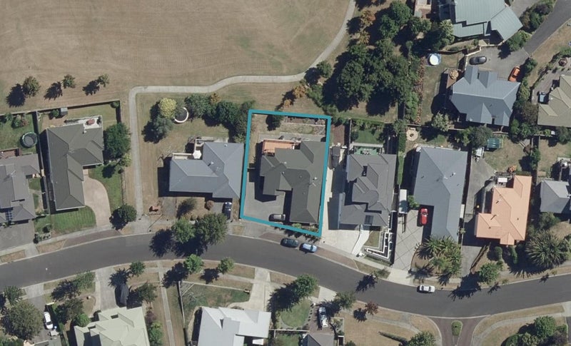 22 Greenfield Drive, Western Heights, Hamilton - Carousel 1