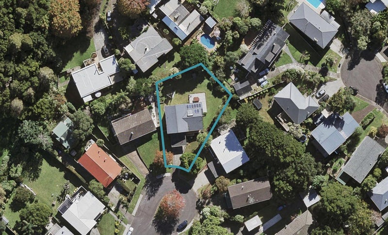 18 Munstead Place, Hillcrest, Auckland - Carousel 1