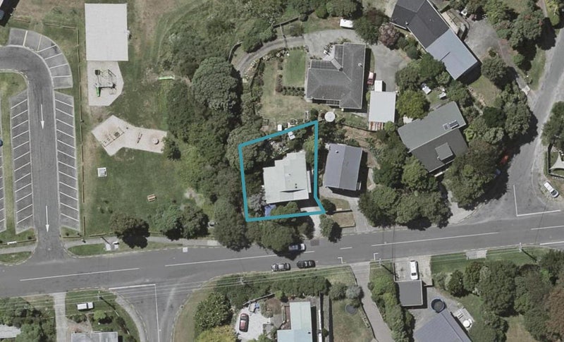 33A Menin Road, Raumati South, Paraparaumu - Carousel 1