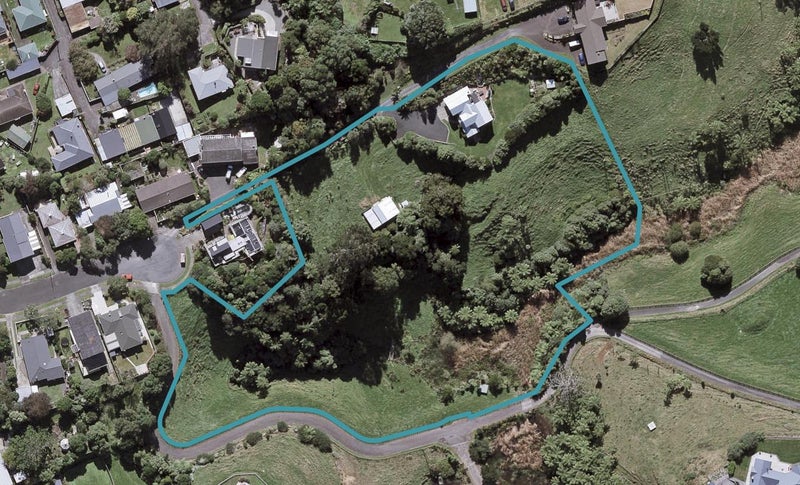 17B Rennell Street, Frankleigh Park, New Plymouth - Carousel 1