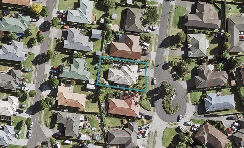 7 Waimarino Road, Weymouth, Auckland - Carousel 1