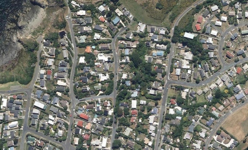 34 Whanake Street, Titahi Bay, Porirua - Carousel 1