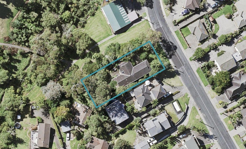 25 Pah Road, Cockle Bay, Auckland - Carousel 1