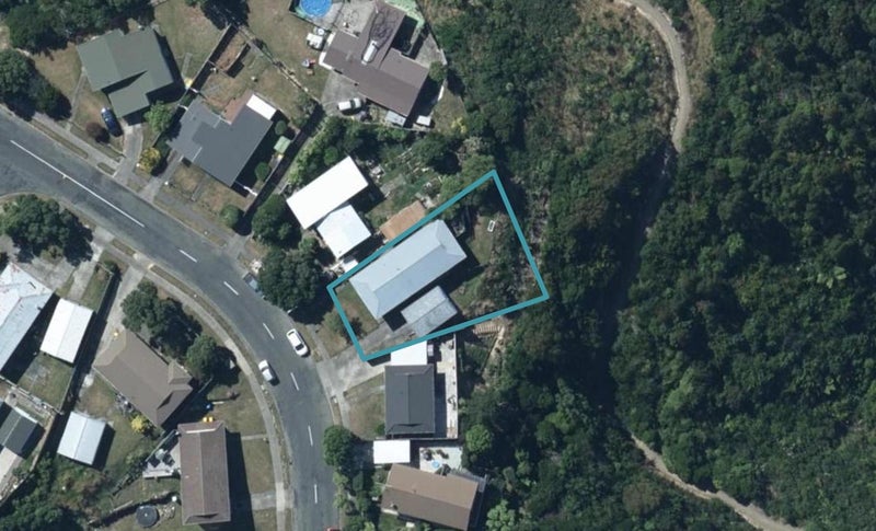 28 Sombrero View, Ascot Park, Porirua - Carousel 1