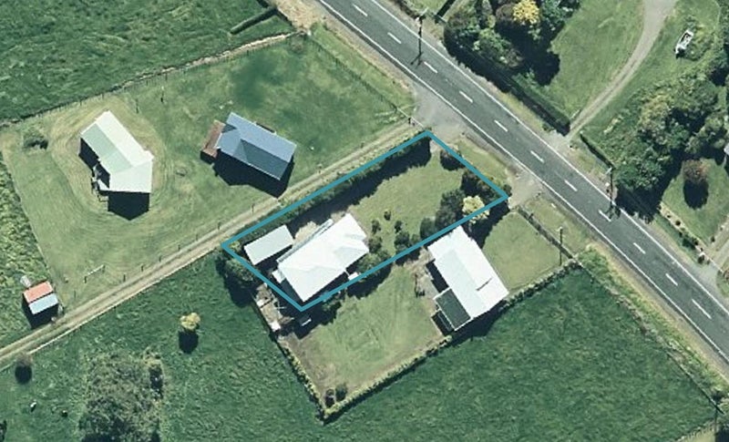 6625 State Highway 35, Te Kaha, Te Kaha - Carousel 1