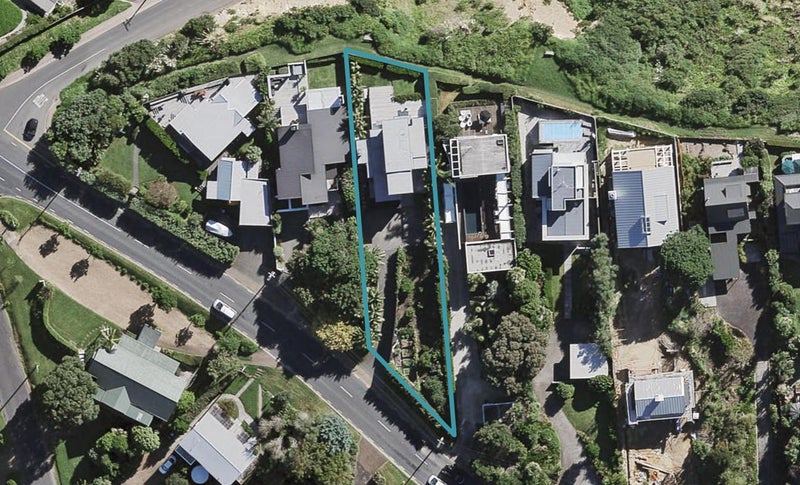 181 Ocean View Road, Oneroa, Waiheke Island - Carousel 1
