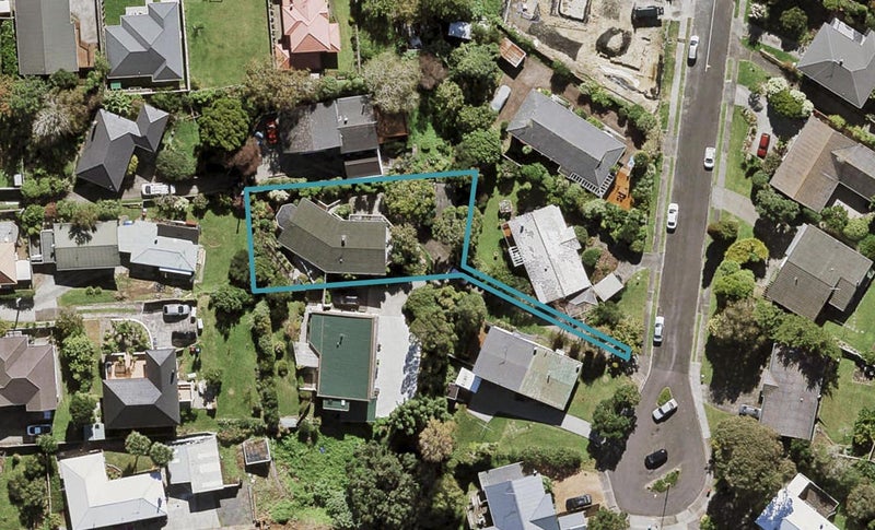 35 Eaton Road, Hillsborough, Auckland - Carousel 1