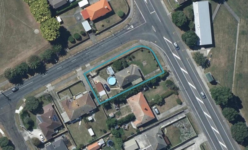102 Main Road, Titahi Bay, Porirua - Carousel 1