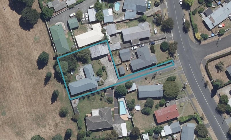 39 Morris Road, Hillcrest, Hamilton - Carousel 1