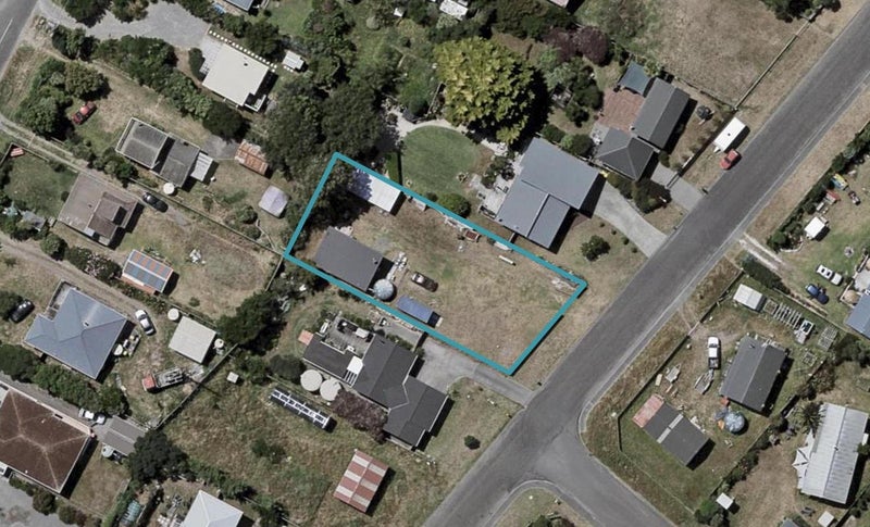 53 Gawler Street, Te Horo Beach - Carousel 1