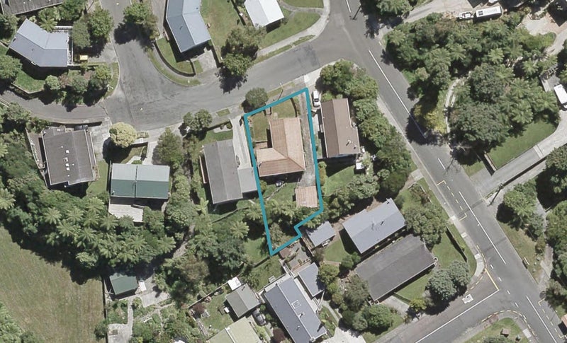 3 Renoir Avenue, Belmont, Lower Hutt - Carousel 1