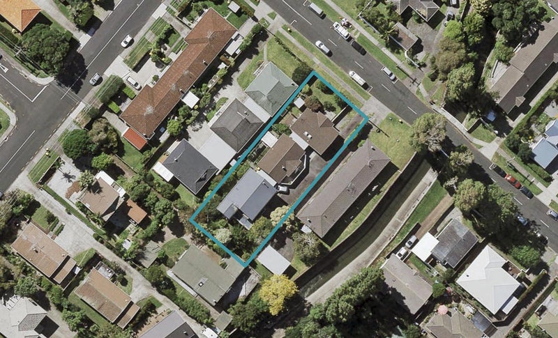 2/20 Alma Road, Milford, Auckland - Carousel 1