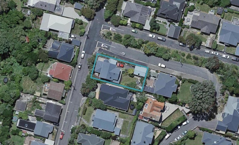 2 Buchanan Street, Wadestown, Wellington - Carousel 1