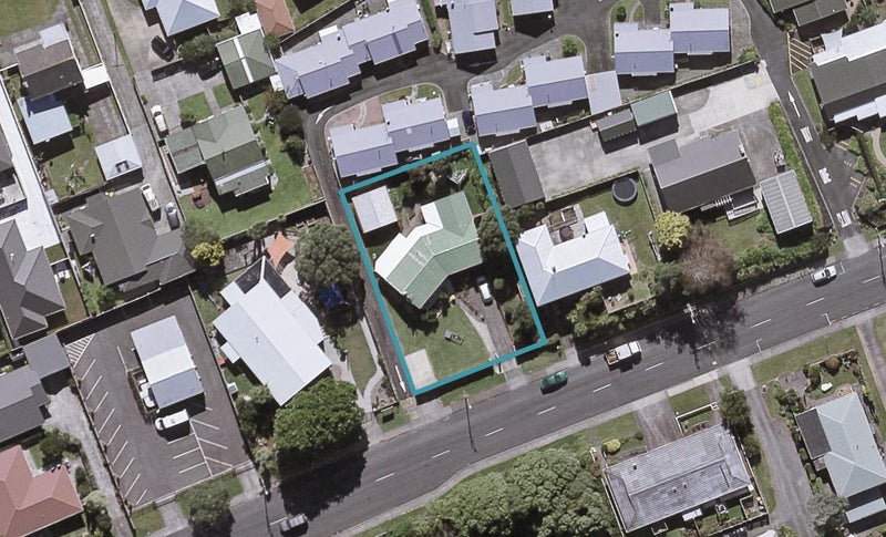 112 Clawton Street, Westown, New Plymouth - Carousel 1