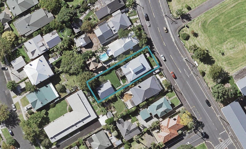 159 Vauxhall Road, Narrow Neck, Auckland - Carousel 1