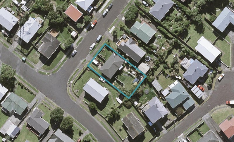 73 Marama Crescent, Spotswood, New Plymouth - Carousel 1