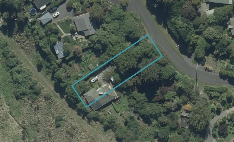 30 Greenacres Street, Macandrew Bay, Dunedin - Carousel 1