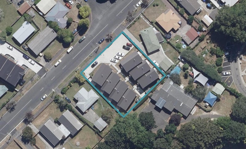 2/62 Carrington Avenue, Silverdale, Hamilton - Carousel 1