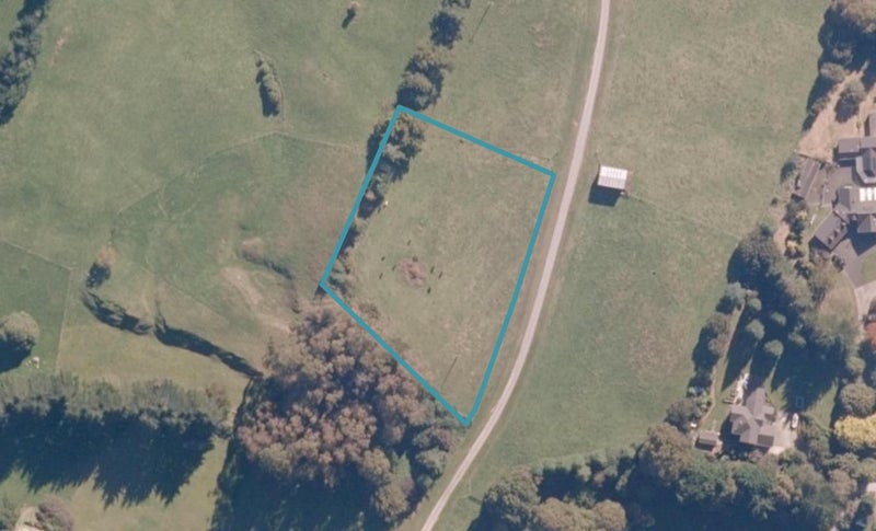 5 Nga Tui Lane, Acacia Bay, Taupō - Carousel 1