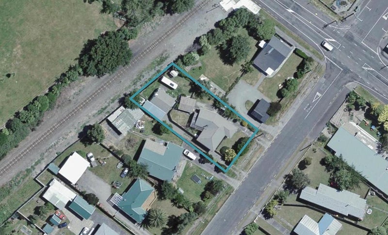 16 Daniell Street, Featherston - Carousel 1