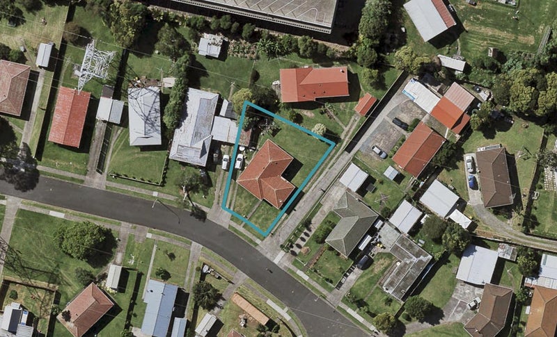 14 Bland Place, Otara, Auckland - Carousel 1