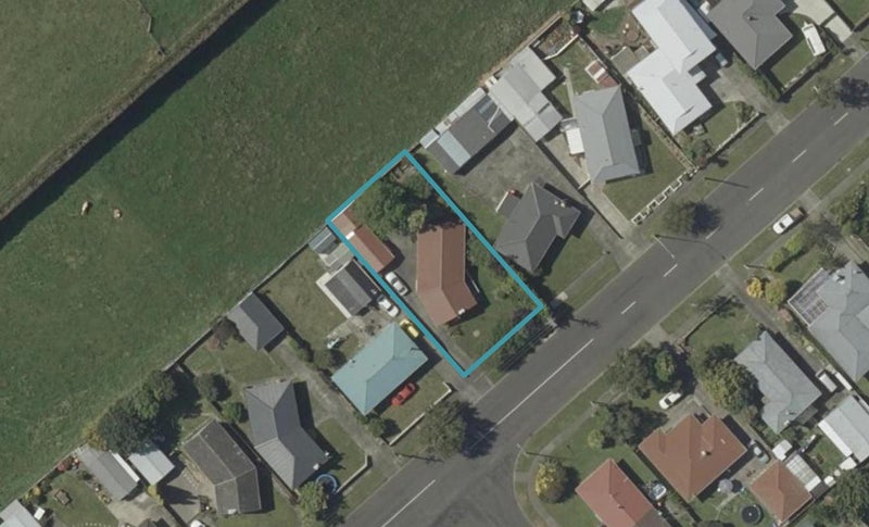 35 Benmore Avenue, Cloverlea, Palmerston North - Carousel 1