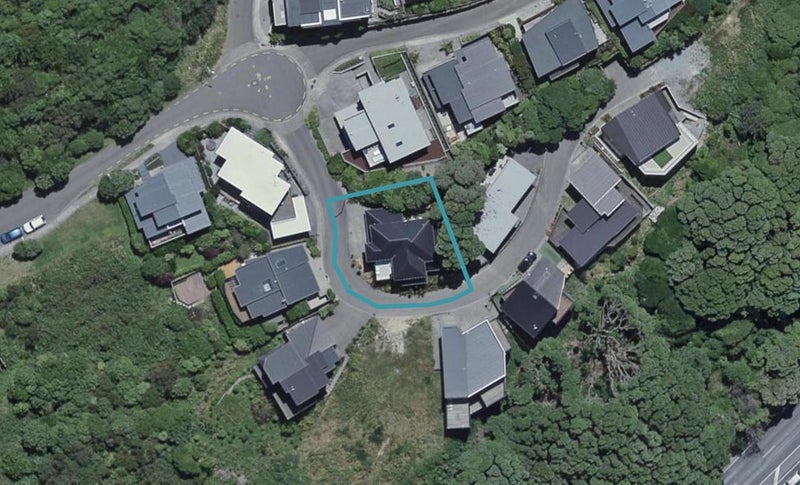 3 Satchell Way, Kaiwharawhara, Wellington - Carousel 1