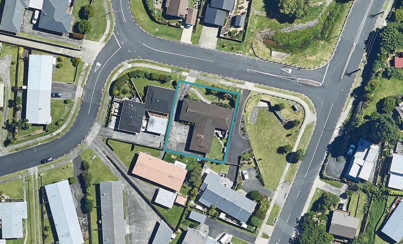 2 Landscape Road, Otumoetai, Tauranga - Carousel 1
