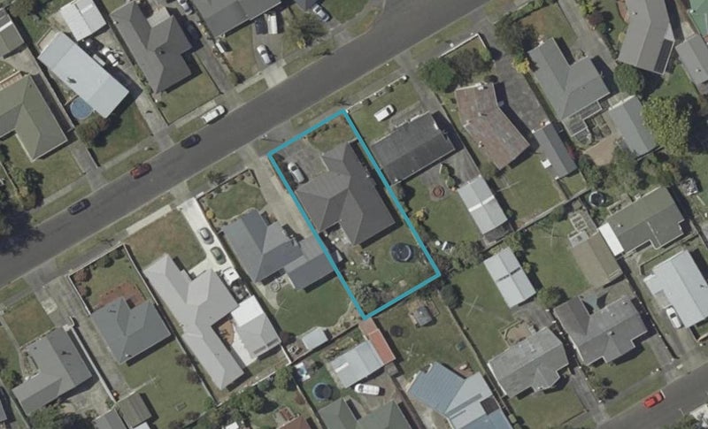 32 Herbert Avenue, Cloverlea, Palmerston North - Carousel 1