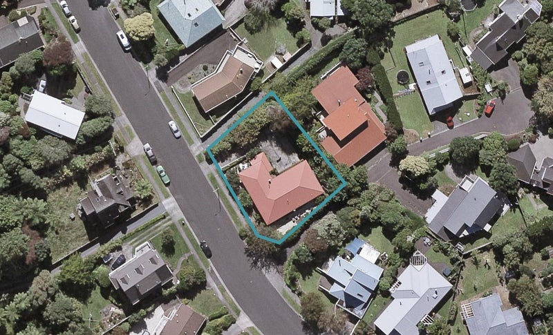 44 Karina Road, Merrilands, New Plymouth - Carousel 1