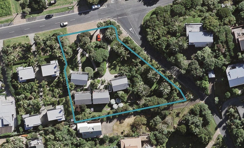 54G Palm Road, Palm Beach, Waiheke Island - Carousel 1